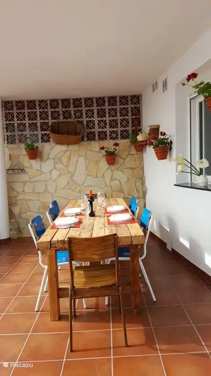 Was ist angenehmer als draußen zu essen?