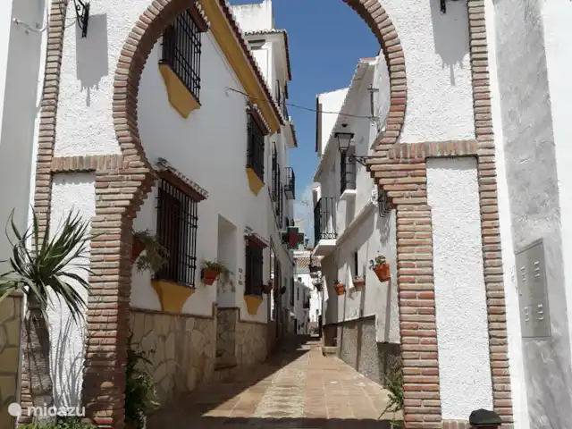 Casa Pilar | Espagne, Costa del Sol, Comares - appartement Les ruelles étroites invitent à la découverte.