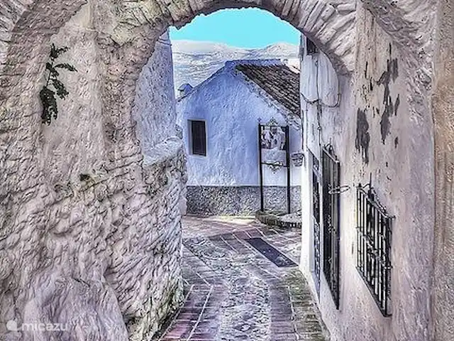 Casa Pilar | Espagne, Costa del Sol, Comares - appartement Remonter dans le temps. Une rue typique de Comares.