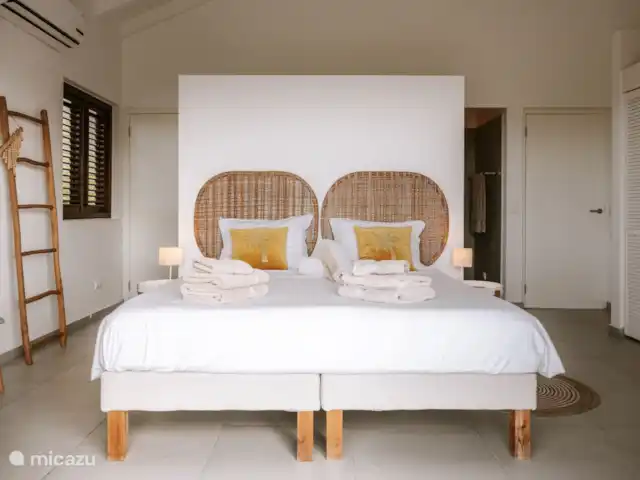 Kas Lamunchi | Curaçao, Banda Abou (ouest), Coral Estate, Rif St.Marie - villa Maître avec lit king salle de bain attenante