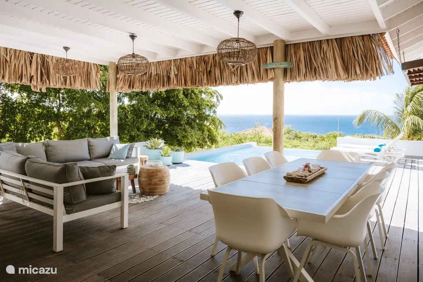 Meerblick auf der Veranda
