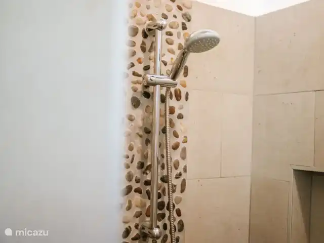 Kas Lamunchi | Curaçao, Banda Abou (ouest), Coral Estate, Rif St.Marie - villa Douche à l'italienne spacieuse