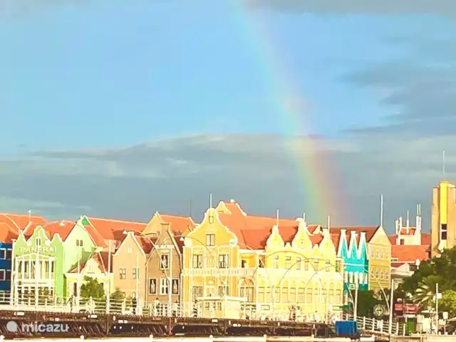 Kas Lamunchi | Curaçao, Banda Abou (ouest), Coral Estate, Rif St.Marie - villa Arc-en-ciel à Willemstad