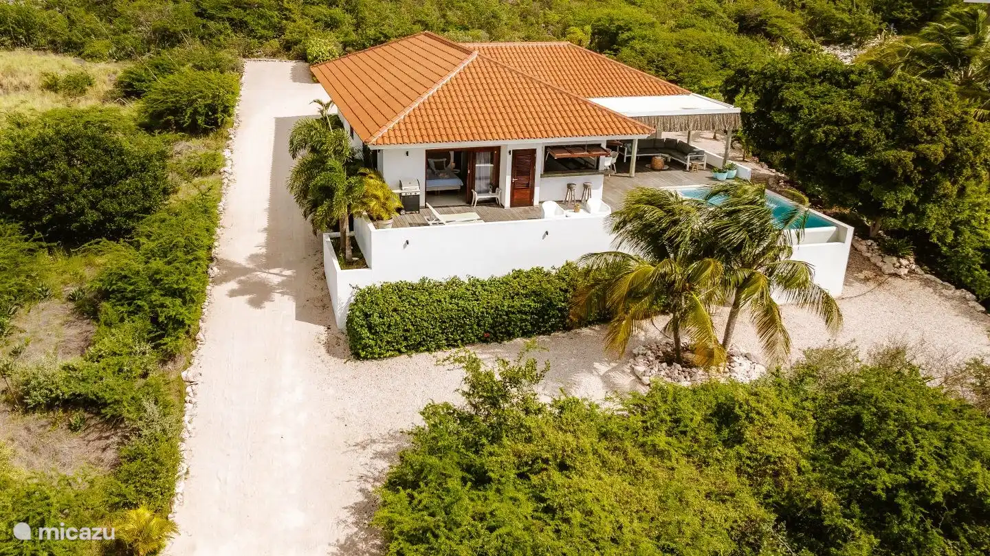 Gewächshaus Lamunchi mit privater Auffahrt