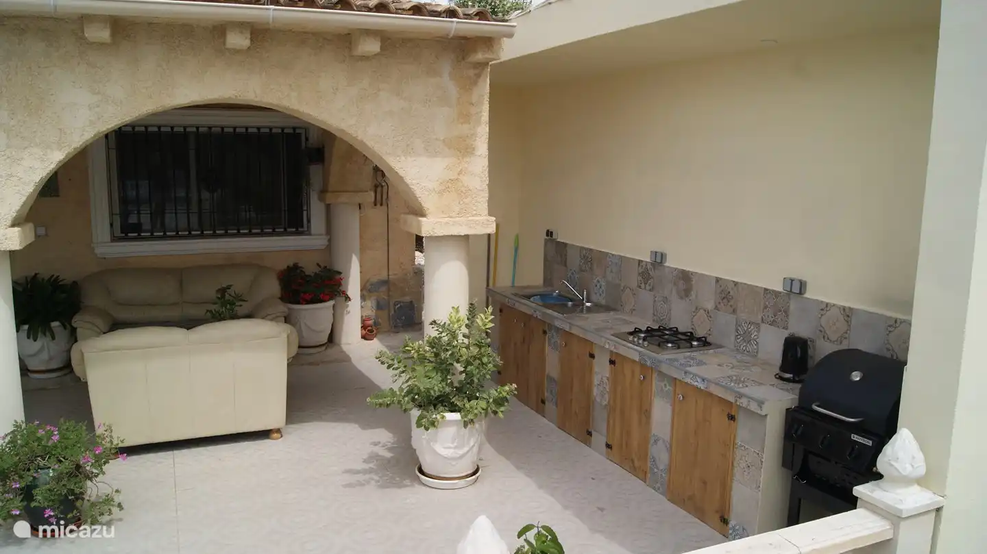 outdoor kitchen on terrace