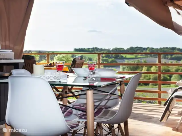 Glamping La Rose en Francia, Dordoña, Celles - camping de lujo / yurta / tienda safari Disfrute óptimo