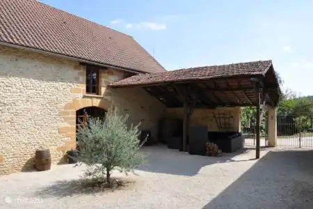 Vakantiehuis Frankrijk, Aquitaine, Sergeac - vakantiehuis Les Mesanges Binnenplaats