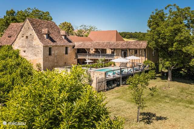 Vacation rental France, Dordogne, Hautefort - holiday house Eco Lodge Le Barradis