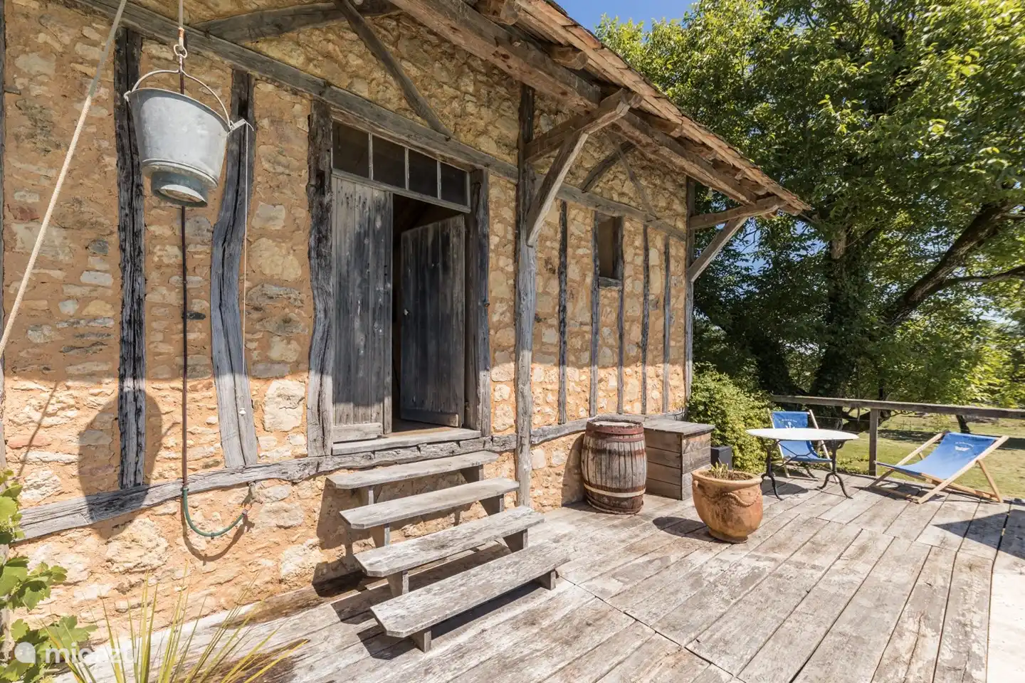 Eine Treppe zum Haus