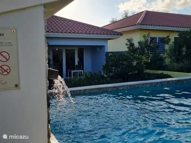 Bon repos | Curaçao, Curaçao-Centre, Blue Bay - maison de vacances Piscine avec cascade.