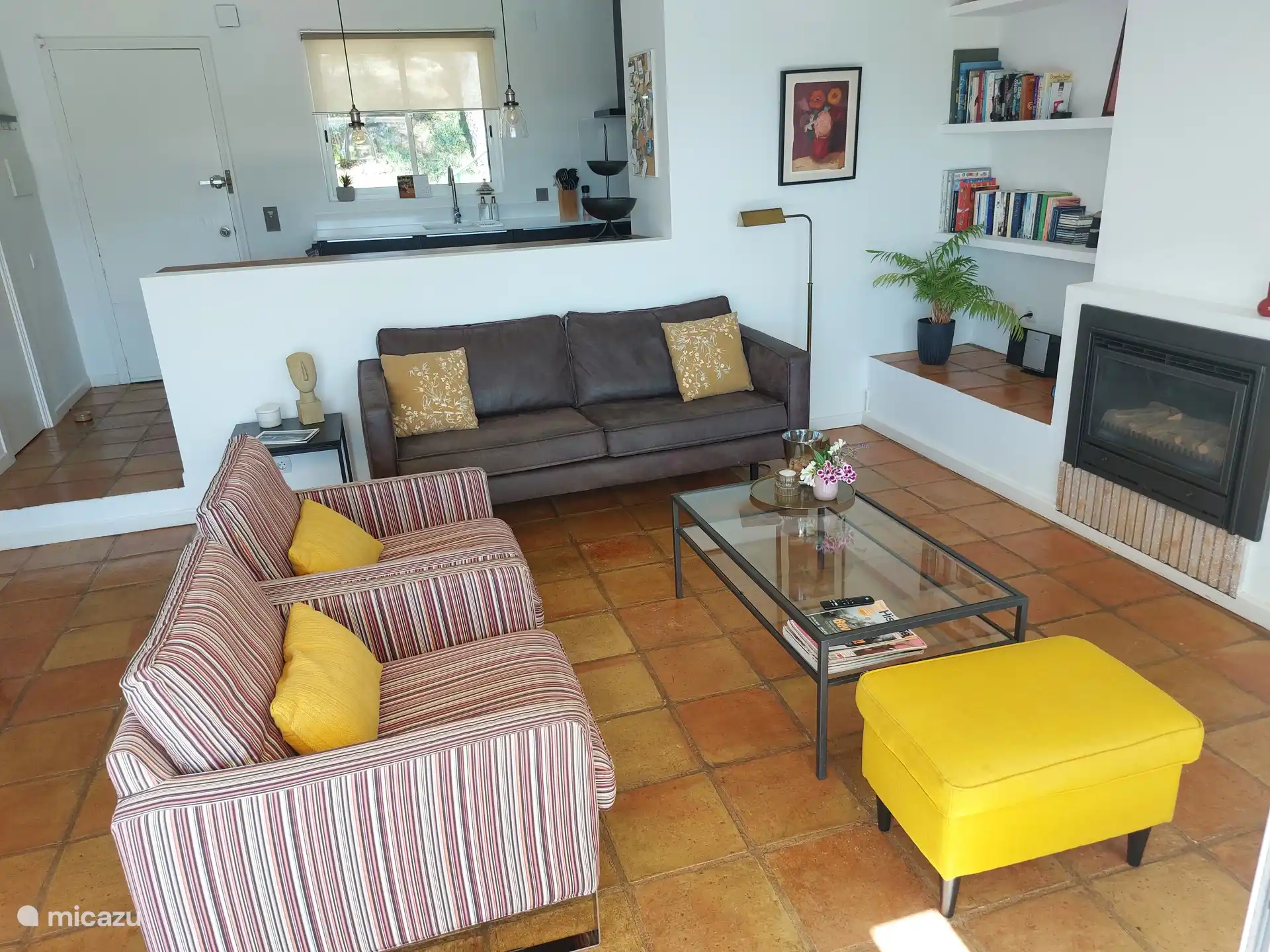 Entrée de la cuisine et du salon