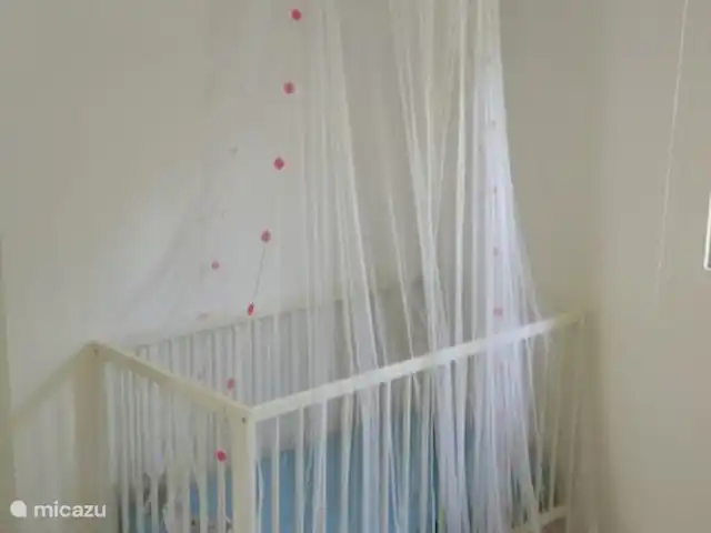 Villa tropical Bottelier en Curazao, Curazao Centro, Willemstad - apartamento Cuna con mosquitera