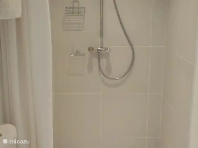 Villa tropical Bottelier en Curazao, Curazao Centro, Willemstad - apartamento Cuarto de baño - ducha y WC