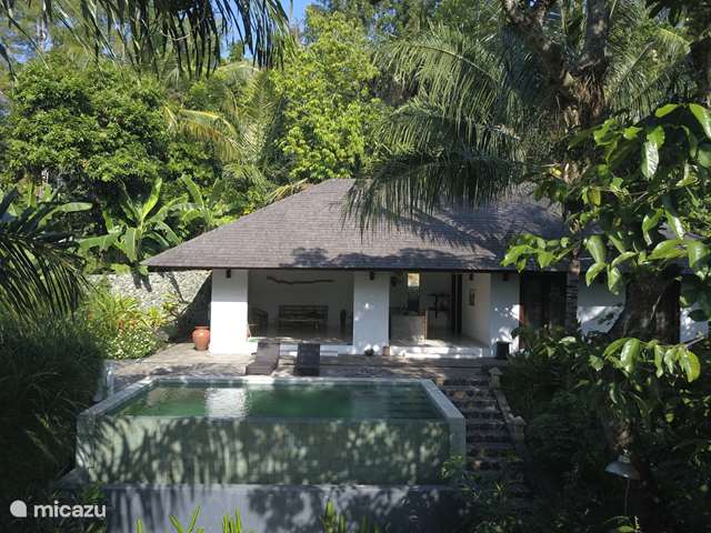 Zwemmen, Indonesië, Lombok, Sandik, villa Villa Rubi