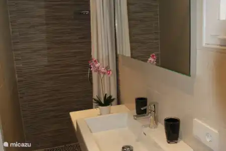 Vakantiehuis Spanje, Costa Blanca, Calpe appartement Appartement Capri badkamer met douche