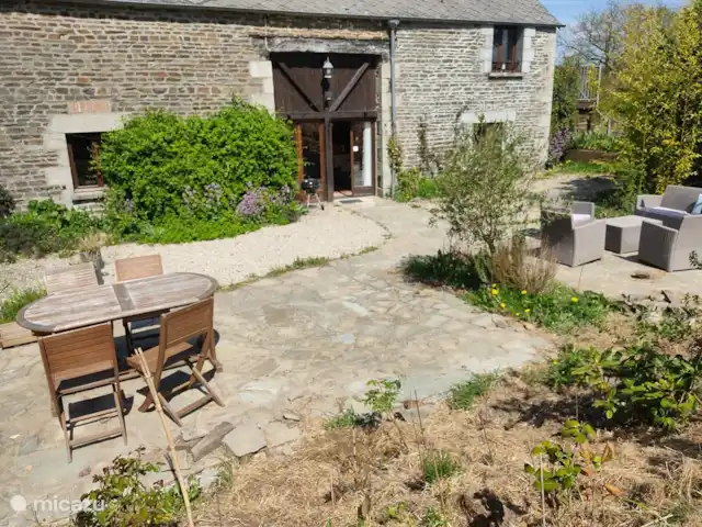 Casa rural Les Hirondelles en Francia, Orne, Rouperroux - casa vacacional Tu propia terraza