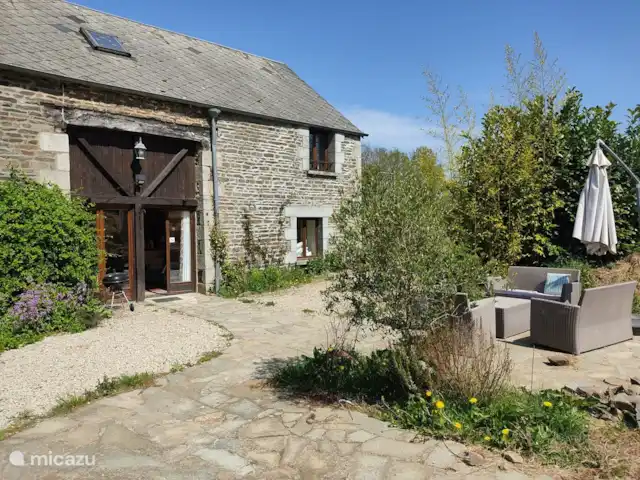 Casa rural Les Hirondelles en Francia, Orne, Rouperroux - casa vacacional Tu propia terraza