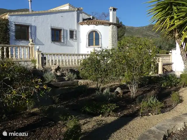 Casa Tranquila huren in Spanje, Costa Blanca, Lliber - villa Rondom het huis is er tuin aangelegd.