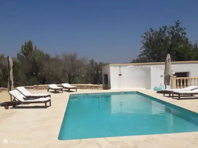 Casa Tranquila huren in Spanje, Costa Blanca, Lliber - villa Genoeg plek om te liggen bij het zwembad.