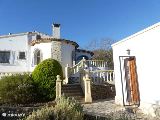 Casa Tranquila huren in Spanje, Costa Blanca, Lliber - villa Rechts de ingang van de casita. Tweepersoons slaapkamer met badkamer.