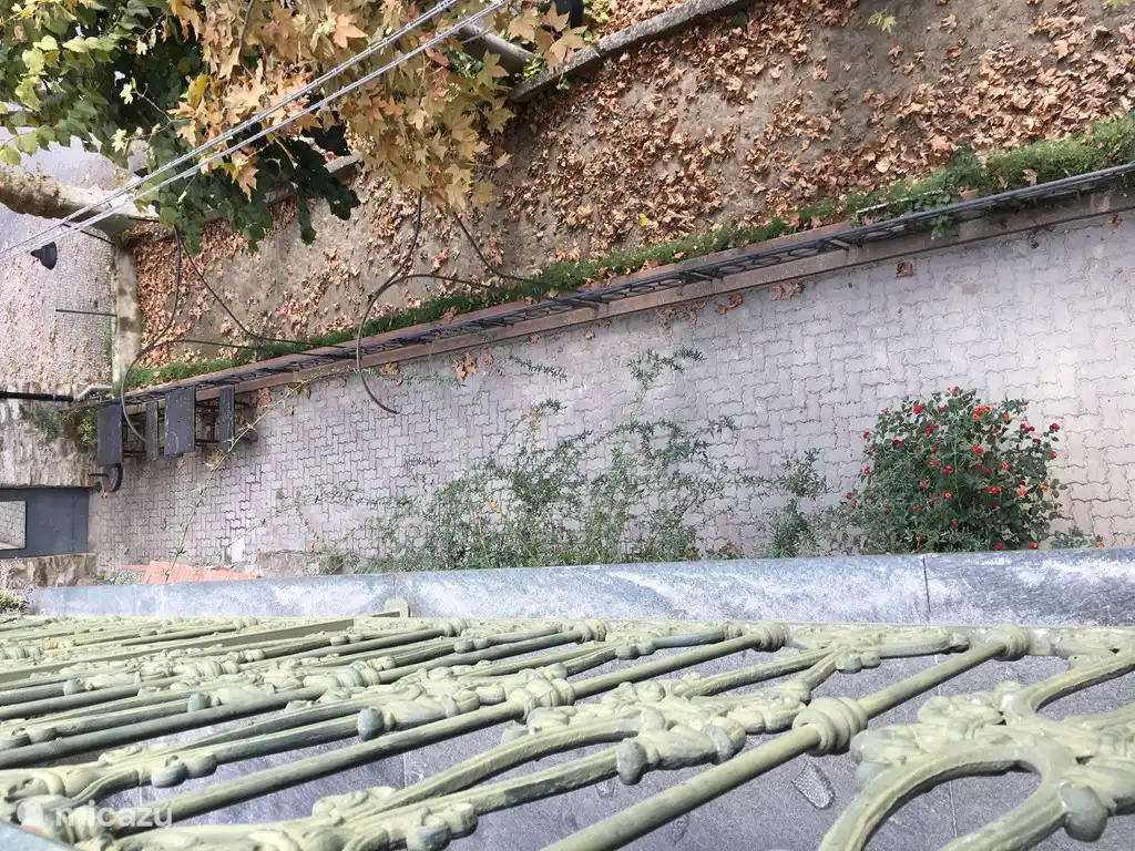 Dorfplatz und Bouleplatz