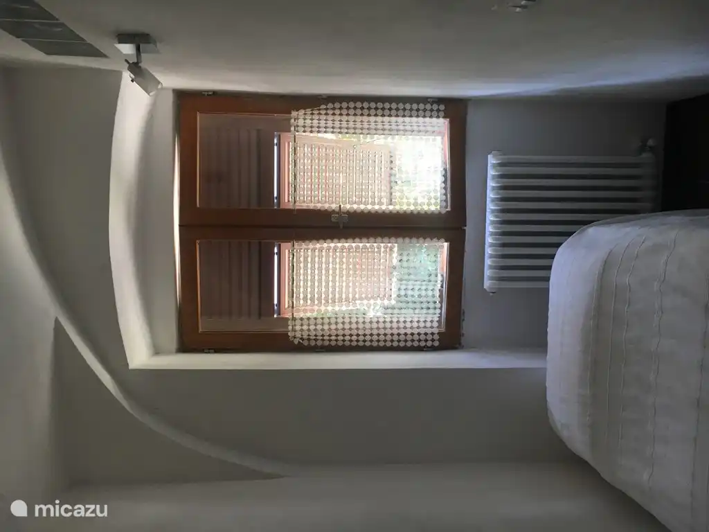 Gästeschlafzimmer mit Einzelbett und Einzelschlafsofa.