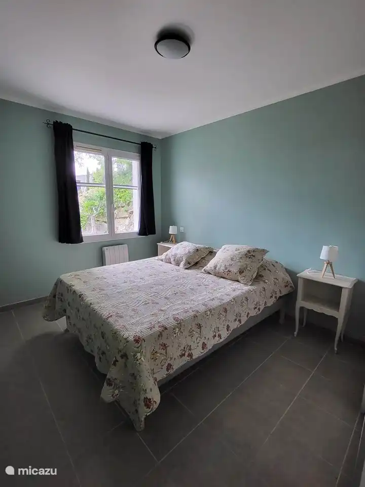 Zimmer 3 Doppelbett 160x200cm