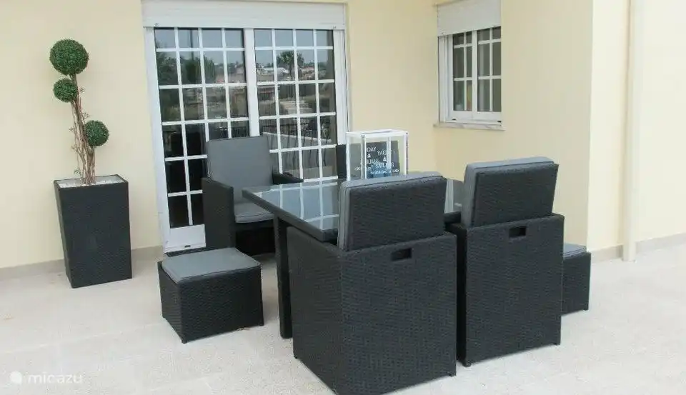 Entspannen Sie sich auf der Terrasse