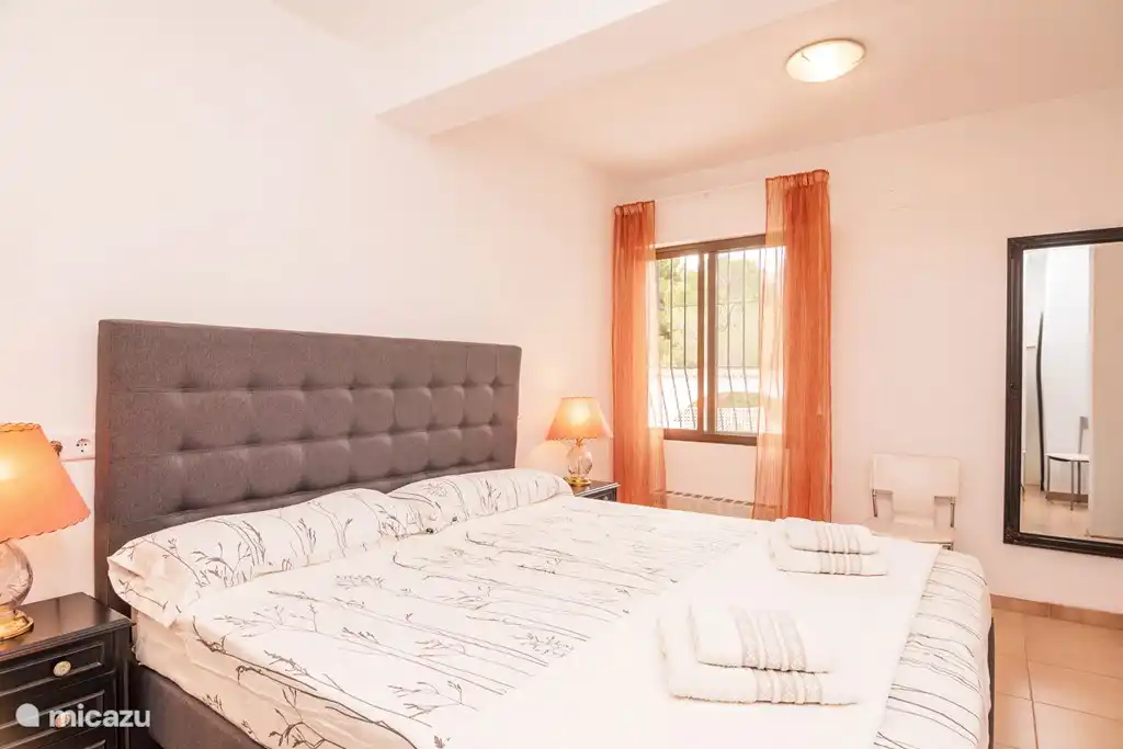 ..with extra long beds 180x210cm.