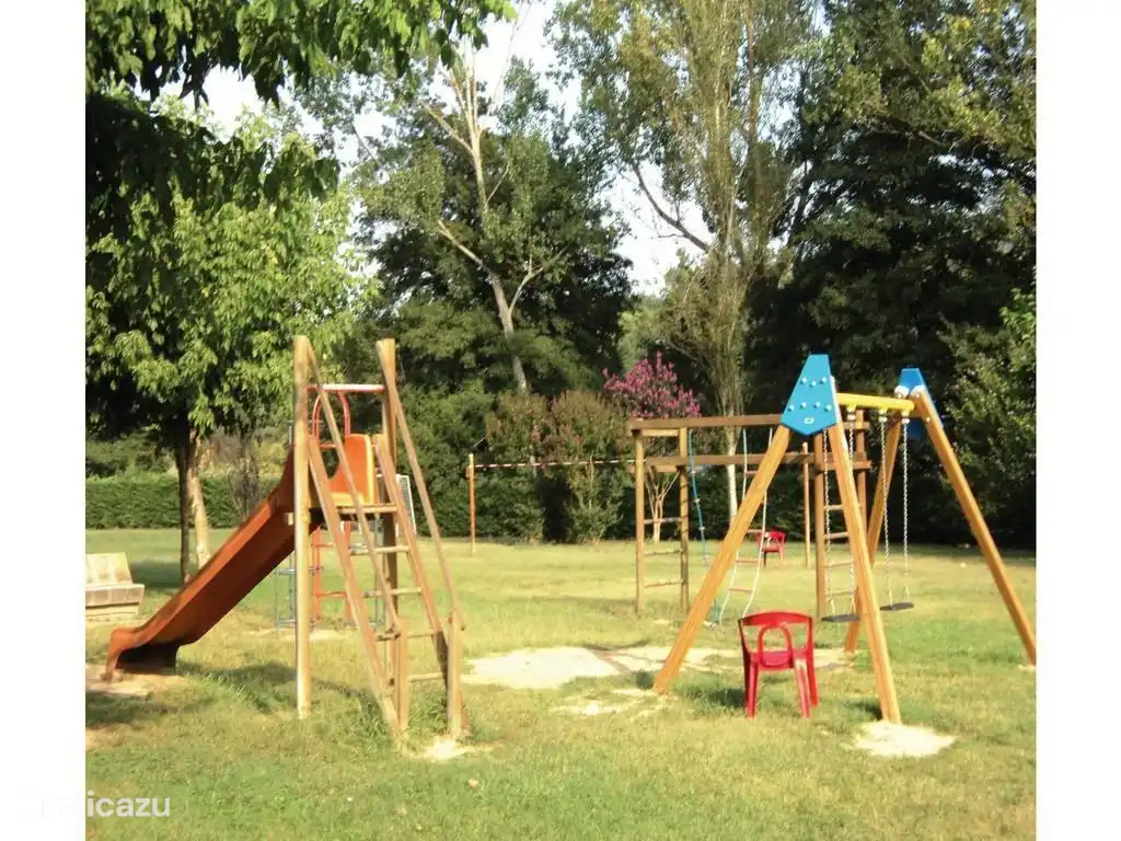 Aire de jeux à l’urbanisation