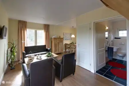 Vakantiehuis Nederland, Overijssel, Wierden boerderij Hooiberg Slig 2 Woonkamer & badkamer