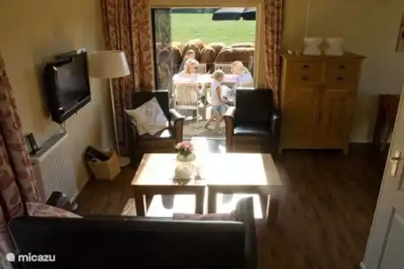 Vakantiehuis Nederland, Overijssel, Wierden boerderij Hooiberg Slig 2 Woonkamer & terras