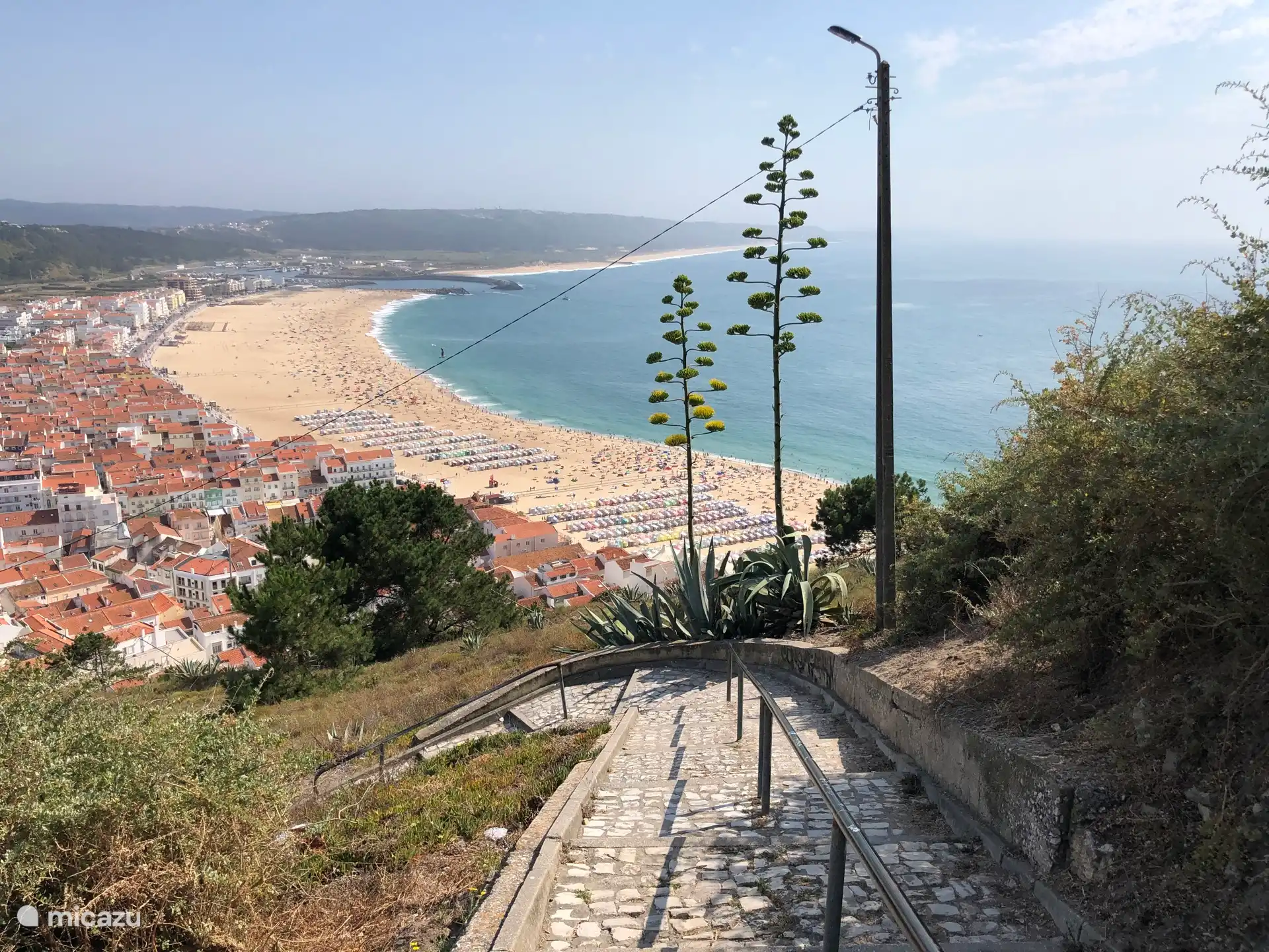 Uitzicht over Nazaré strand. 