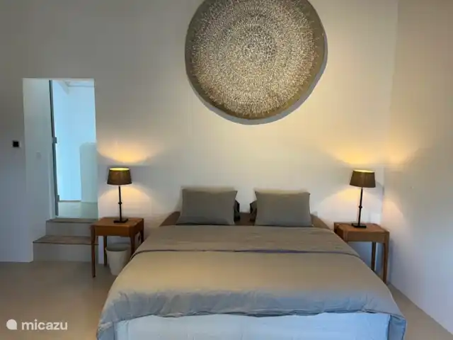villa en Portugal, Algarve, Loulé – Cazinha Concara Dormitorio en la planta superior con baño privado y terraza en la azotea