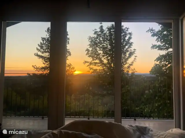vakantiehuis huren in Italië, Piëmont, Orsara Bormida – Casacrox  slaapkamer 1 met zonsopkomst