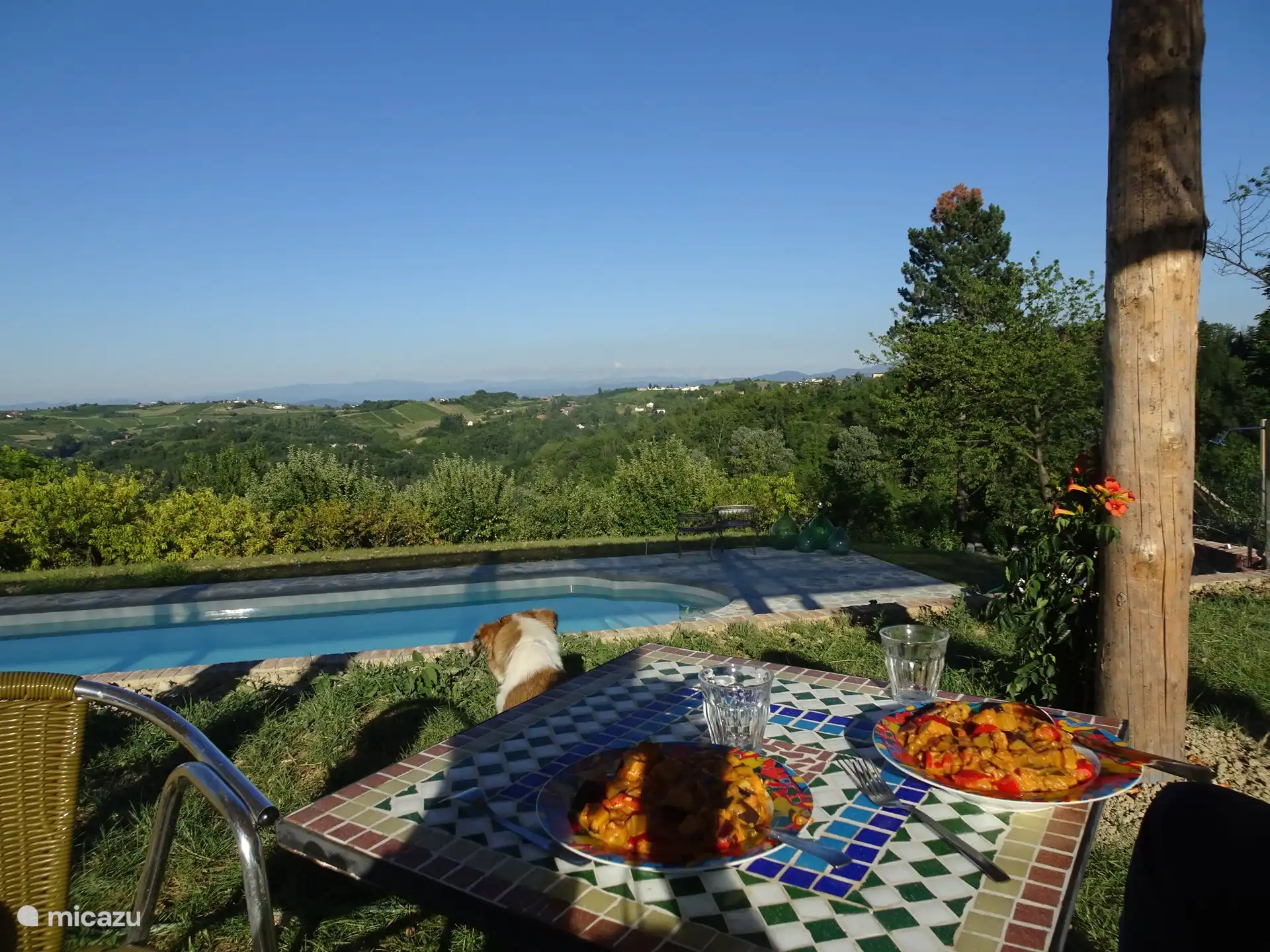 im Schatten unter der Perola mit Aussicht