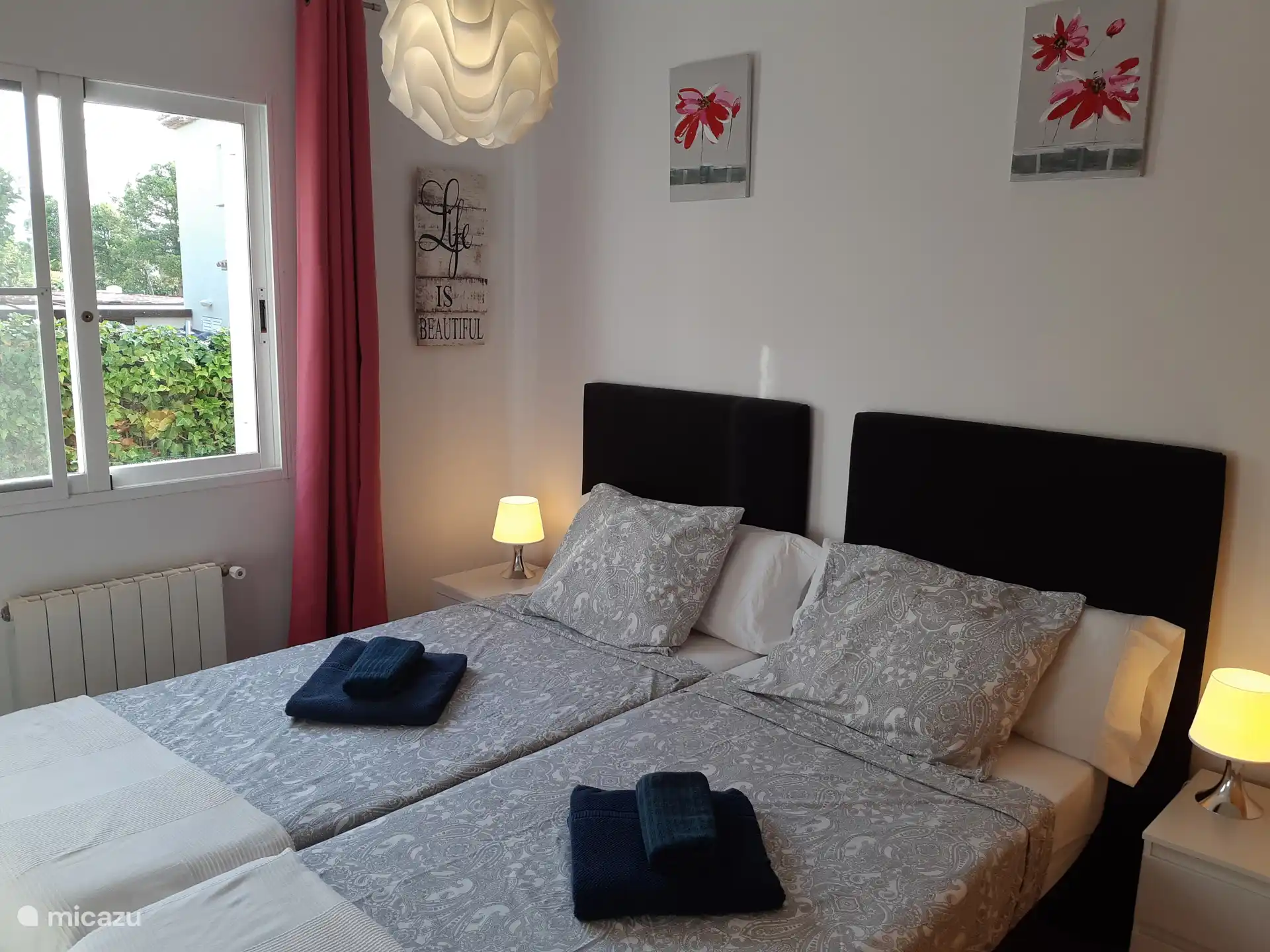 ... Schlafzimmer im Erdgeschoss...