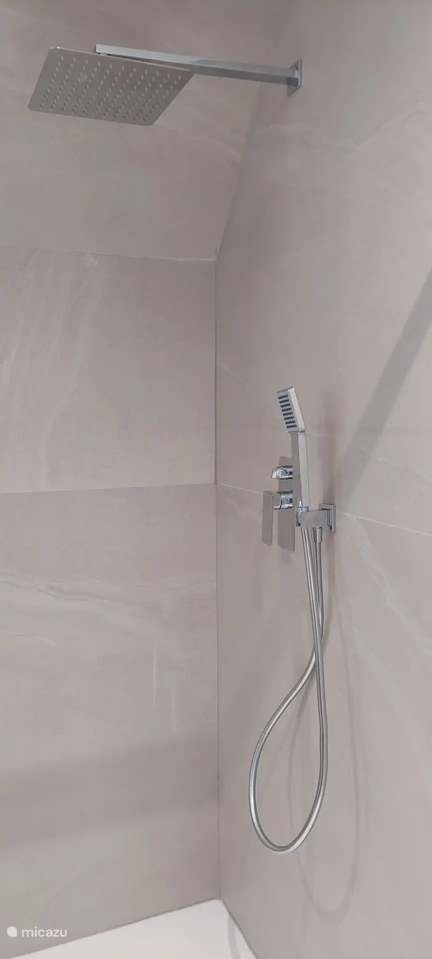 ... Das neue Badezimmer im Erdgeschoss...