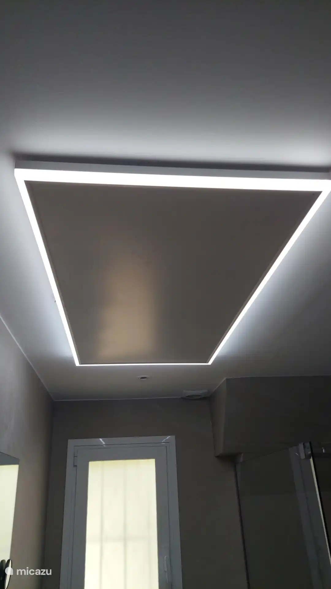 .... Das Infrarotheizungspaneel Badezimmer im Erdgeschoss...