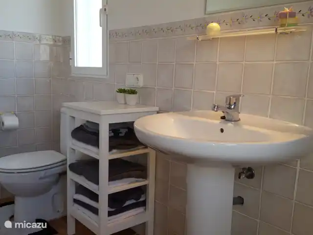 Villa Holiday | Espagne, Costa Blanca, La Nucia - villa ... salle de bain 1er étage...