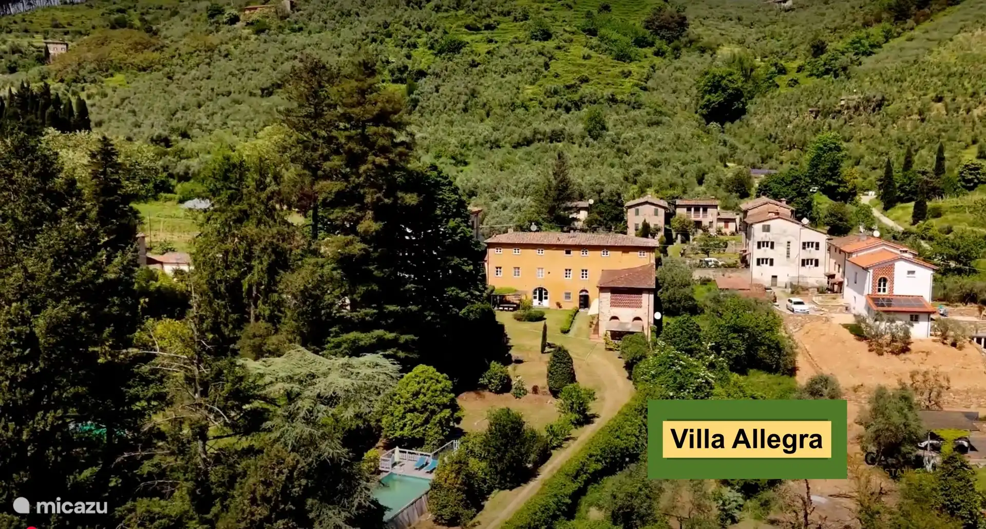 Aerial shot of Villa Allegra main house and barn