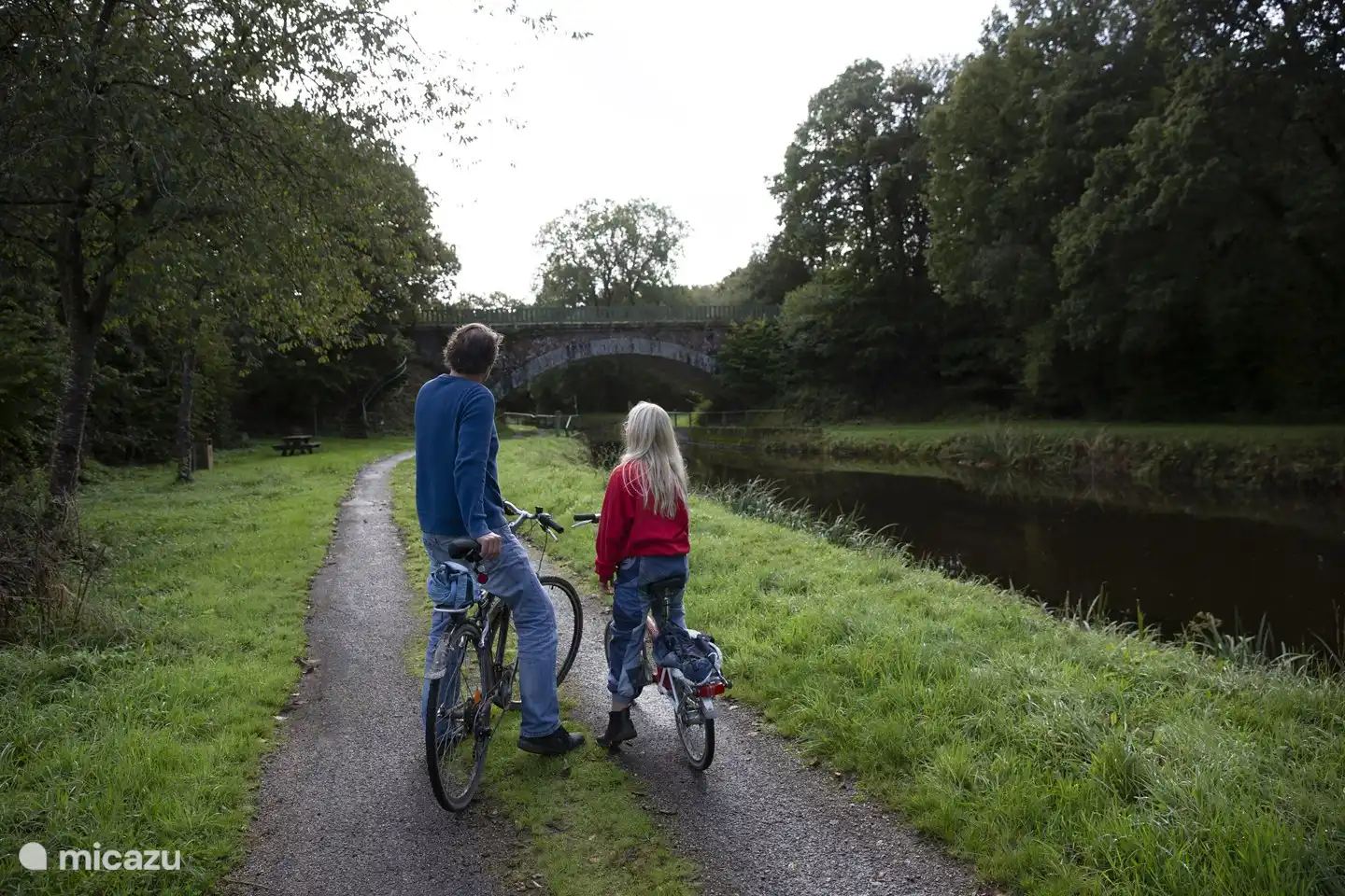 langs het kanaal Nantes-Brest is het ook mooi fietsen, we hebben eventueel (gratis) fietsen beschikbaar