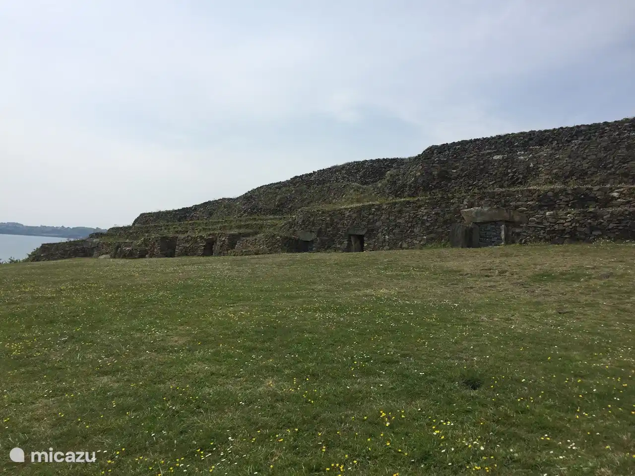 4500 jaar oude graftombes op een schiereiland vlakbij Morlaix: Plouezoc'h