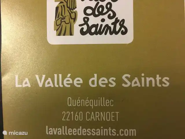 gîte / cottage huren in Frankrijk, Finistère, Locmaria-Berrien – La Colline des Renards Beldentuin : La Vallée des Saints in Carnoët, 10 min bij ons vandaan.