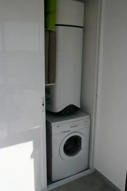 Lagerung mit Waschmaschine