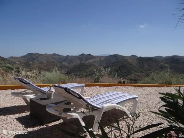 bed & breakfast huren in Spanje, Andalusië, Almogía – Kamer Chouffe bij B&B Casa Sarandy Relax 'with a view'