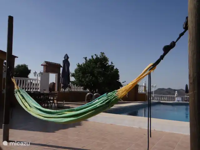 bed & breakfast huren in Spanje, Andalusië, Almogía – Kamer Chouffe bij B&B Casa Sarandy relax with a view