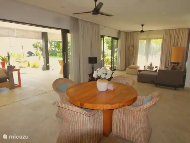 Villa Belvedere Bali en Indonesia, Bali, Lokapaksa - villa Salón