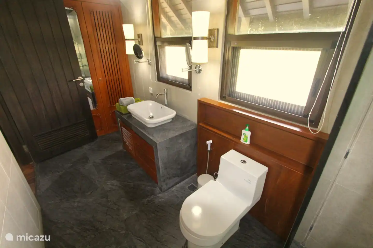 Badezimmer in einem der zusätzlichen Schlafzimmer 