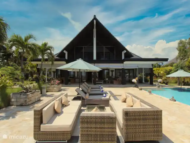 Villa Belvedere Bali en Indonesia, Bali, Lokapaksa - villa juego de salón en la villa